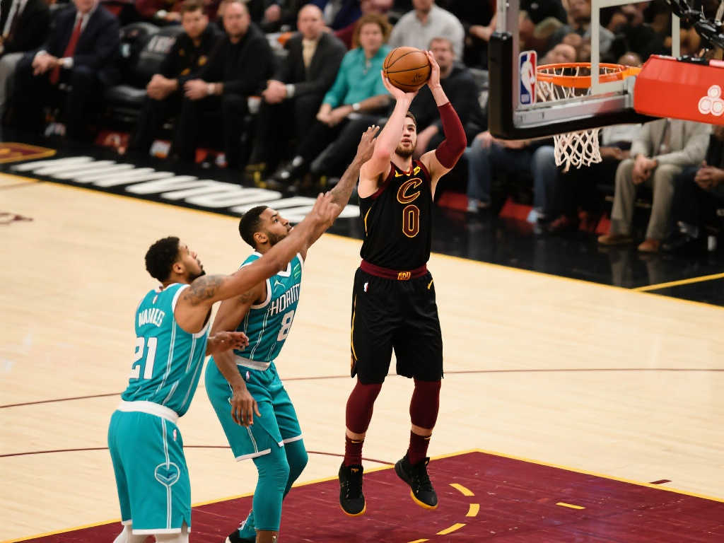 末节狂揽20罚 全场51罚！骑士险胜黄蜂豪取13连胜